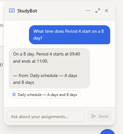 El chat de StudyBot respondiendo una pregunta y citando la página del colegio de la que viene
